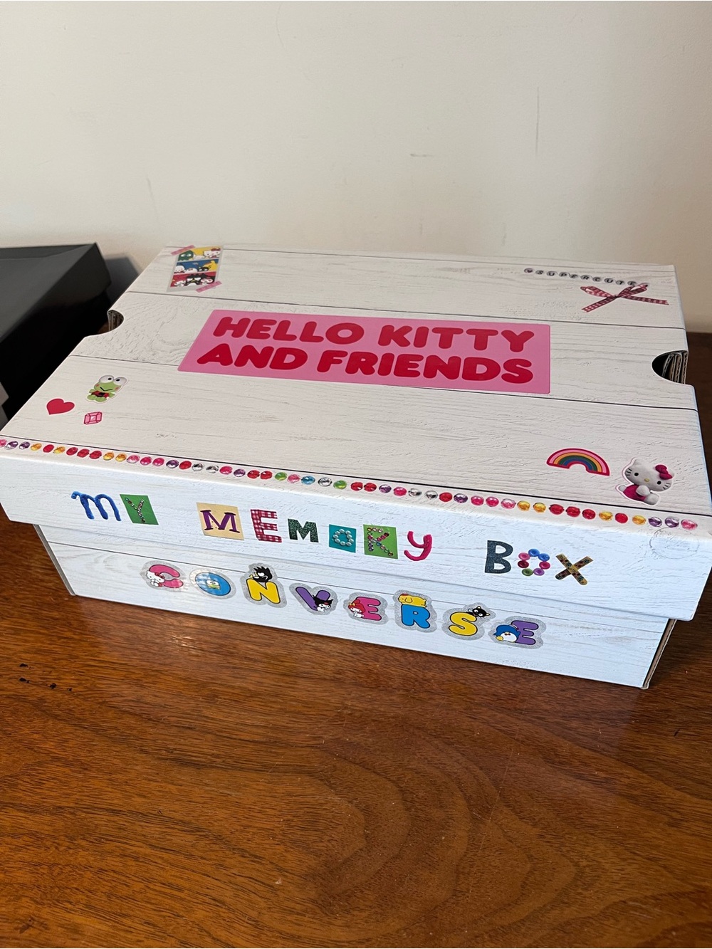 CONVERSE x HELLO KITTY Chuck Taylor All Star BFFS Sneakers - Picture 9 of 10